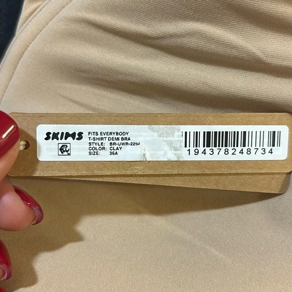 SKIMS (B25) FITS EVERYBODY T-SHIRT BRA - 2294 36A NWT CLAY - Picture 4 of 4